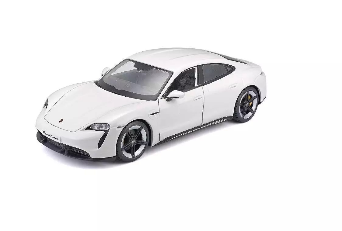 PORSCHE TAYCAN TURBO S WHITE