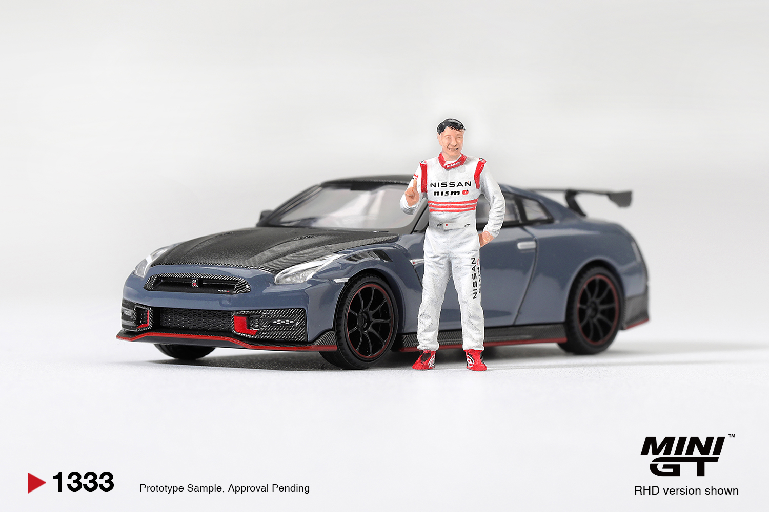 Nissan GT-R Nismo モデル オリジナルスタンド付き PREORDER NISSAN GT-R NISMO 2024 TSUKUBA