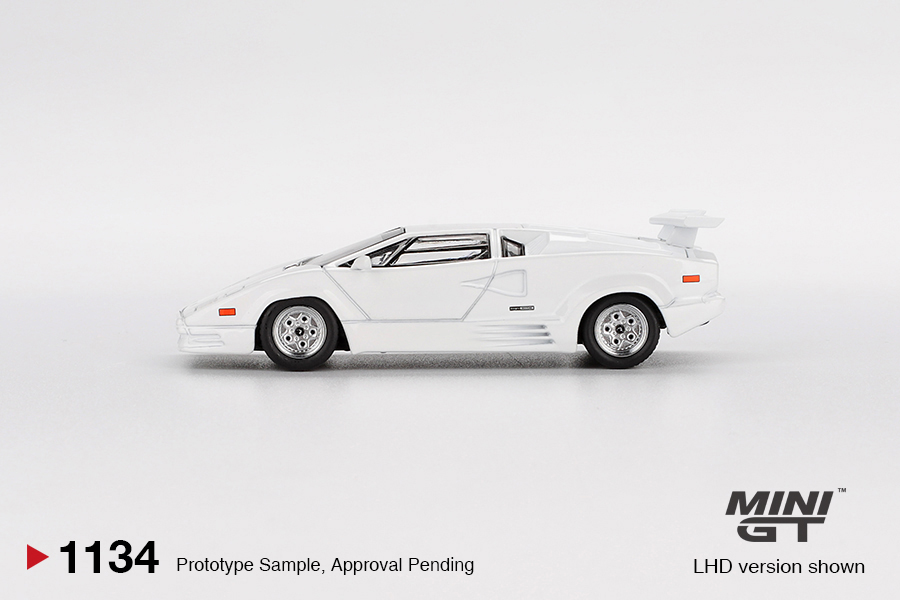 LAMBORGHINI COUNTACH 25TH ANNIVERSARY WHITE