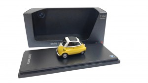 BMW ISETTA YELLOW