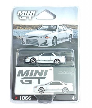MINI GT NISSAN SKYLINE GTR R32 VEILSIDE COMBAT CI WHITE