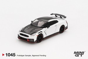 MINI GT NISSAN GT-R NISMO 2024 BRILLIANT WHITE PEARL