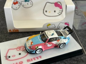PORSCHE RWB HELLO KITTY 