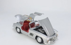 MERCEDES-BENZ 300SL 1954 SILVER