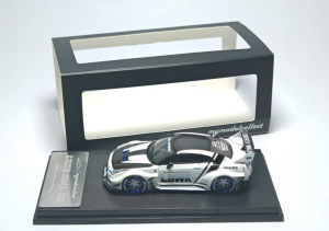 NISSAN GTR R35 LB LB SILHOUETTE WORKS GT WHITE BLUE STRIPE CARBON TOP