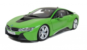 BMW I8 JAVA GREEN