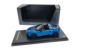 BMW i8 ROADSTER BLUE